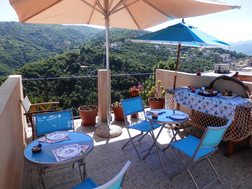 Bed and Breakfast Al Fakhar Ficarra Exterior foto